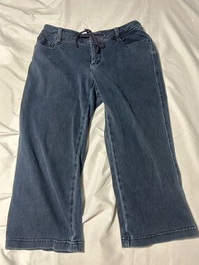 Women’s Coldwater Creek Natural Fit Capris Sz 8 Button Drawstring